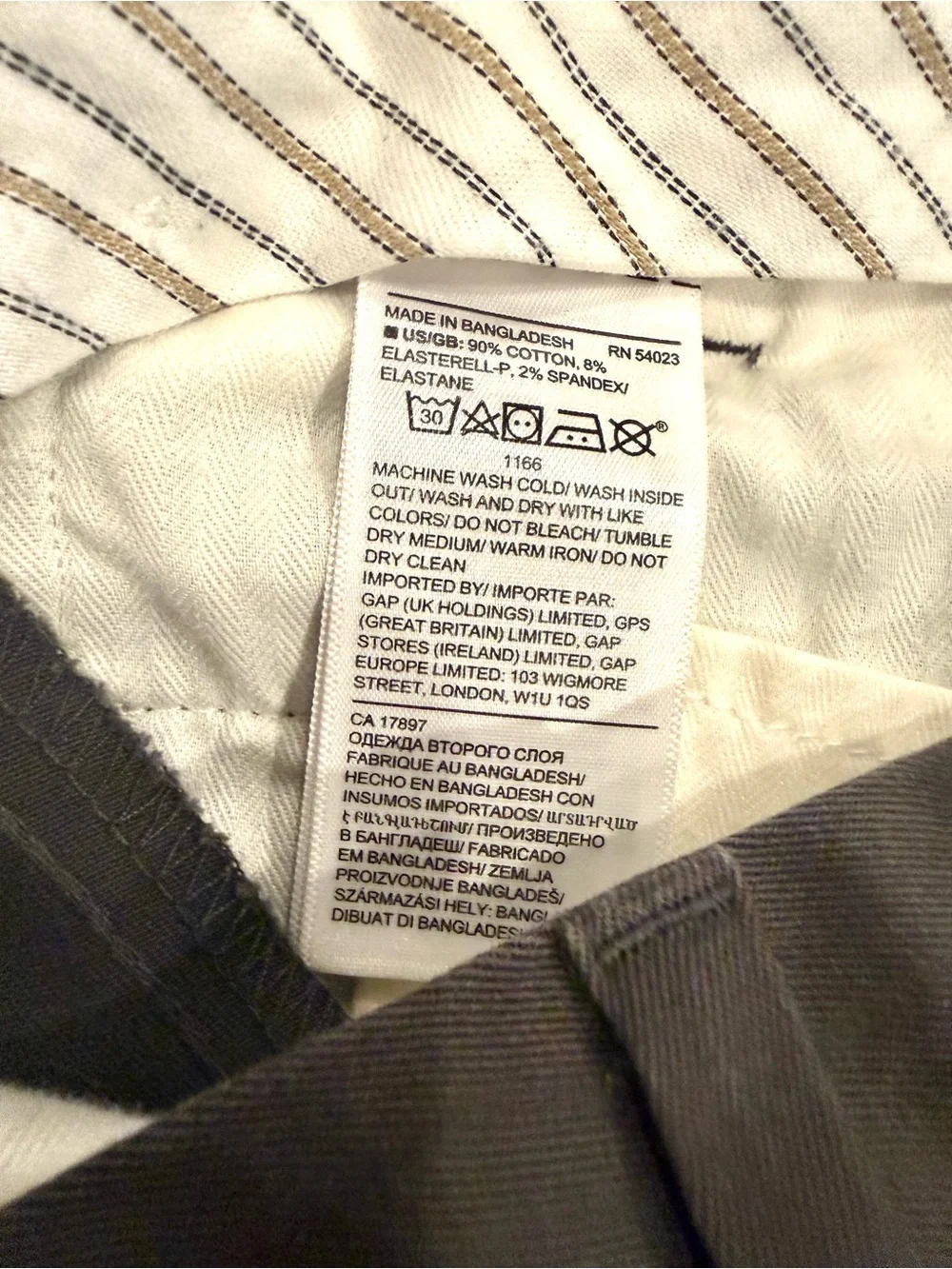 Banana Republic Men’s Chinos Slim Fit in blue, green, beige and gray
